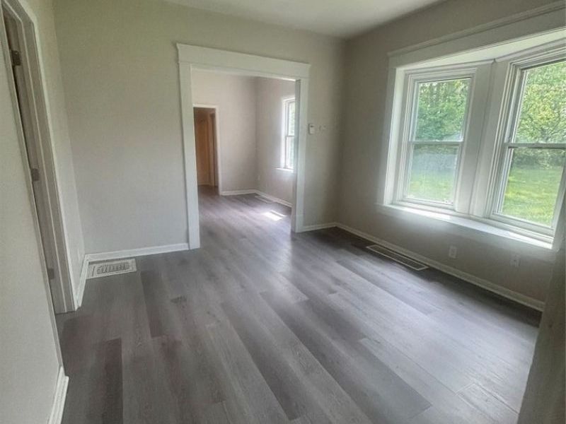 8706 Nevada Avenue, Cleveland, OH 44104 Photo 7