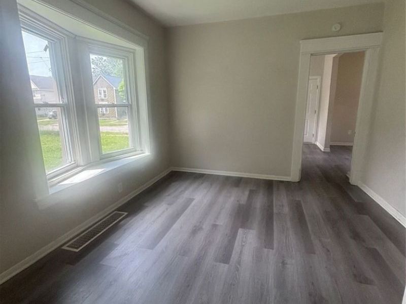 8706 Nevada Avenue, Cleveland, OH 44104 Photo 8