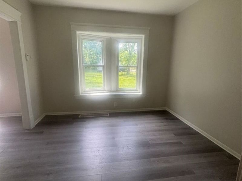 8706 Nevada Avenue, Cleveland, OH 44104 Photo 9
