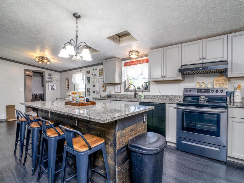 3805 Township Road 235 SW, Junction City, OH 43748 Photo 4