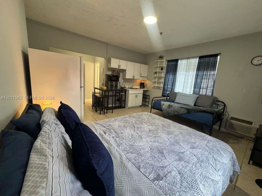 3700 Collins Ave , Unit S-309, Miami Beach, FL 33140 Photo