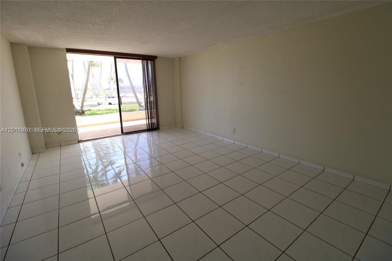 13499 Biscayne Blvd, Unit 404, North Miami, FL 33181 Photo