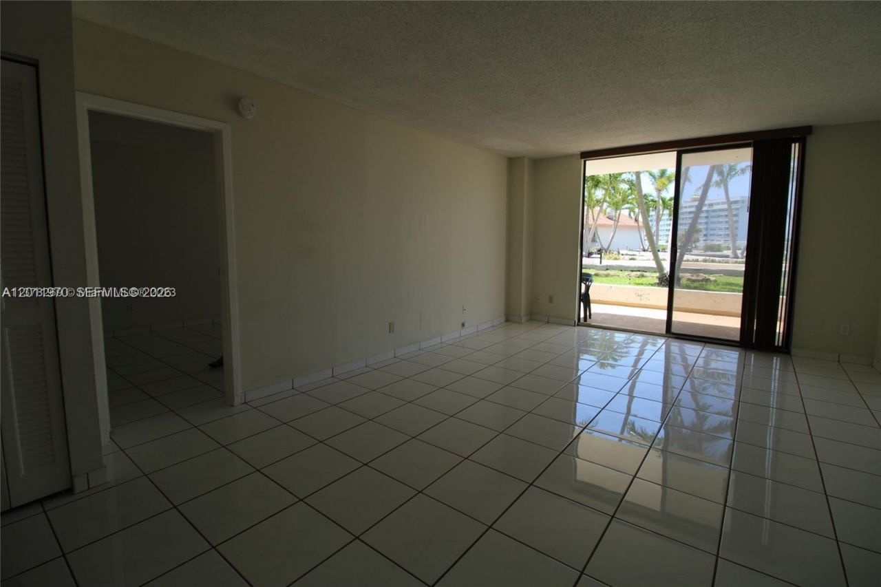 13499 Biscayne Blvd, Unit 404, North Miami, FL 33181 Photo