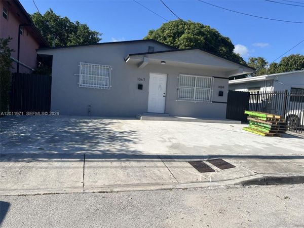 1067 NW 24th St , Unit 1067, Miami, FL 33127