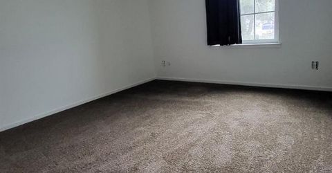 5682 Hillsdale Blvd, Sacramento, CA 95842 Photo