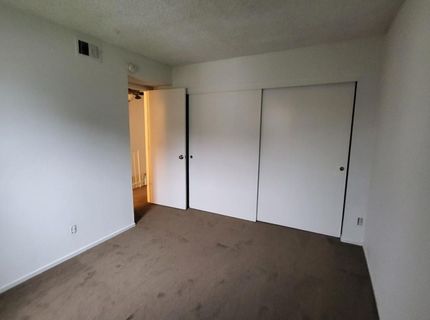 5682 Hillsdale Blvd, Sacramento, CA 95842 Photo