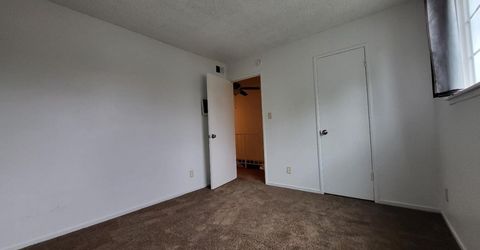 5682 Hillsdale Blvd, Sacramento, CA 95842 Photo