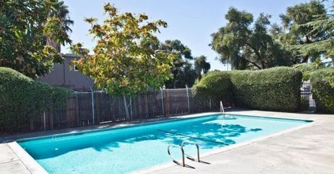 5682 Hillsdale Blvd, Sacramento, CA 95842 Photo