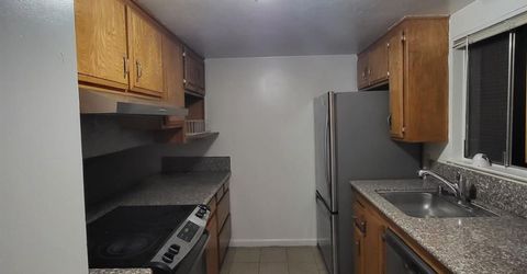 5682 Hillsdale Blvd, Sacramento, CA 95842 Photo