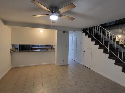 5682 Hillsdale Blvd, Sacramento, CA 95842 Photo