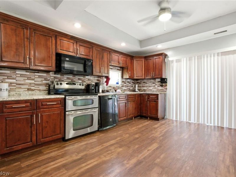 622 Riverside Boulevard, Eastlake, OH 44095 Photo 16