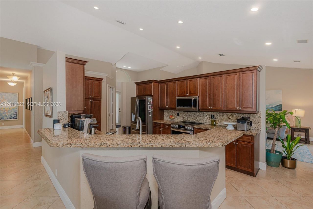 18253 NW 15th Ln, Pembroke Pines, FL 33029 Photo