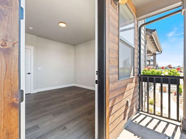 20518 NE Empire Avenue, Bend, OR 97701