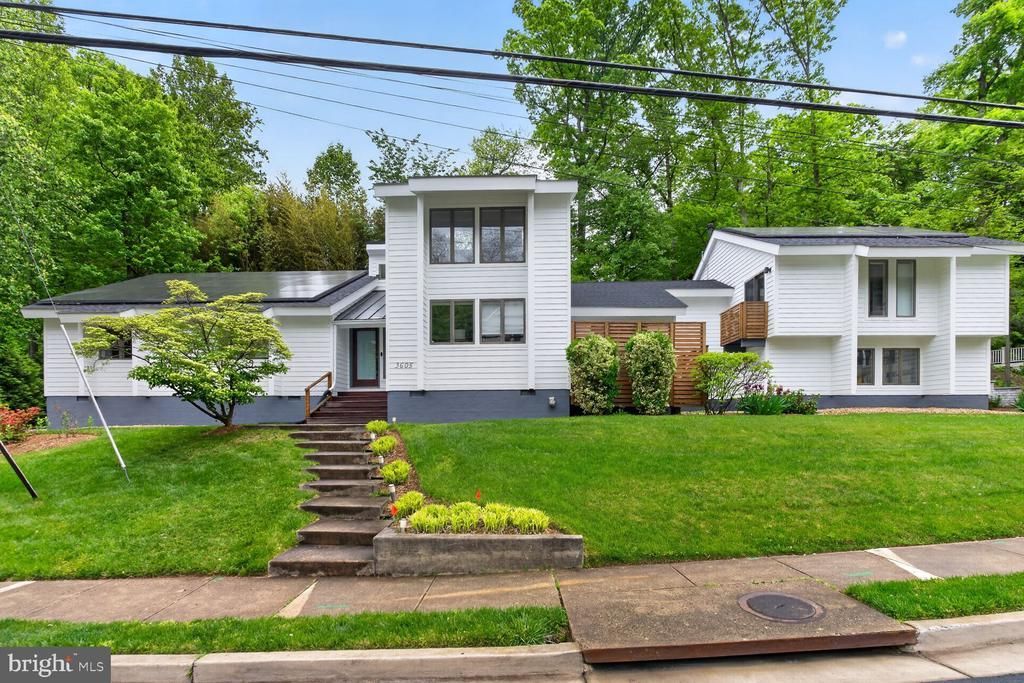 3605 Military Road, Arlington, VA 22207 Main Photo