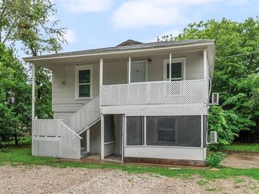 821 Bond st Street, Fort Worth, TX 76114
