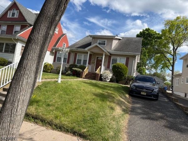 305 Penfield Pl, Dunellen, NJ 08812