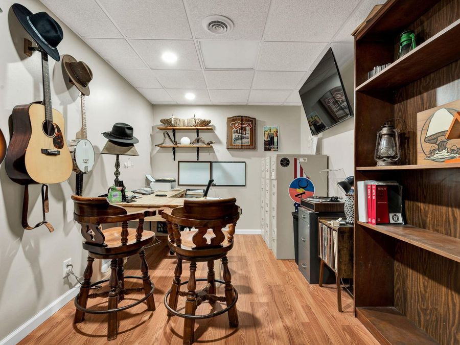 Property Image 28