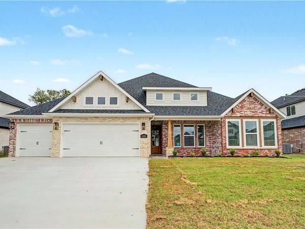 1320 Josephine Drive , Centerton, AR 72719