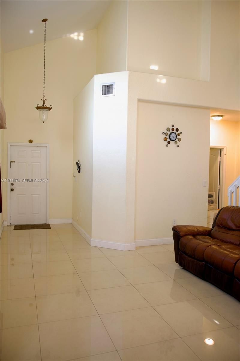 5570 NW 113th Ct , Doral, FL 33178 Photo