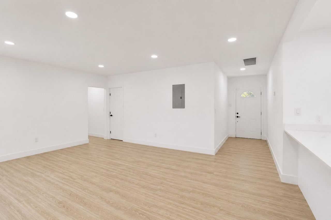 12845 NW 2nd Avenue, Miami, FL 33168 Photo