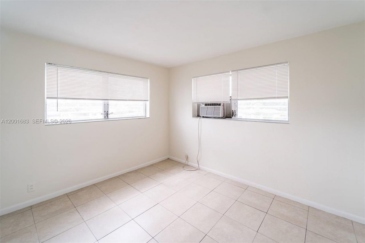1241 W River Dr , Unit 1-16, Margate, FL 33063 Photo