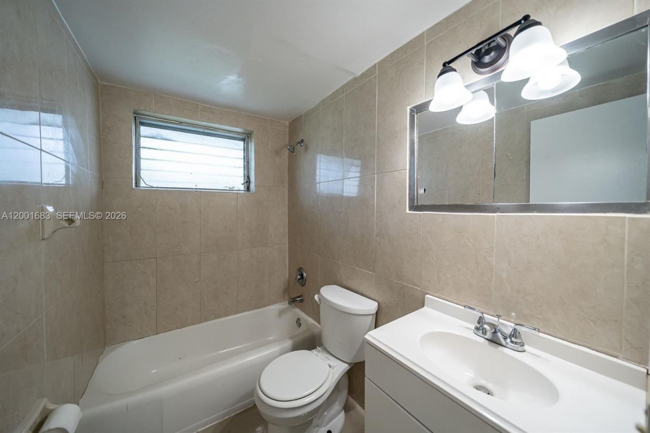 1241 W River Dr , Unit 1-16, Margate, FL 33063 Photo
