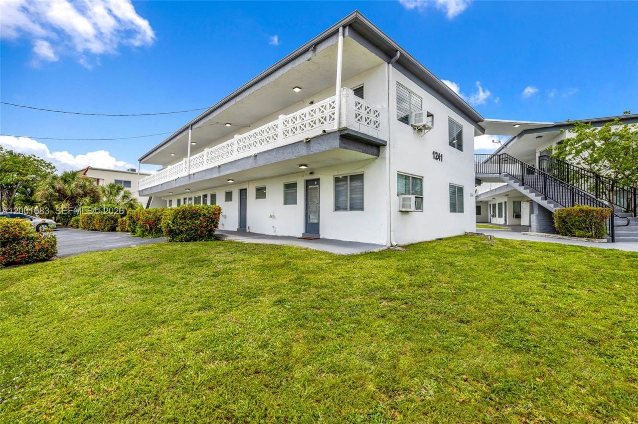 1241 W River Dr , Unit 1-16, Margate, FL 33063 Photo