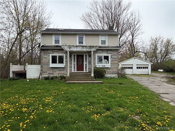 2388 Lake Road , Ransomville, NY 14131