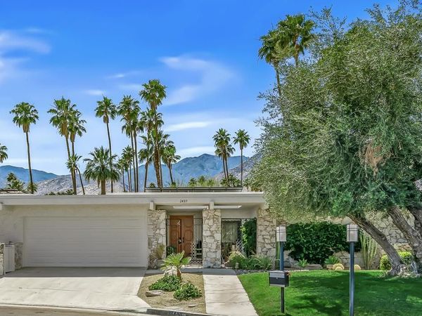 2489 Playa Circle, Palm Springs, CA 92264