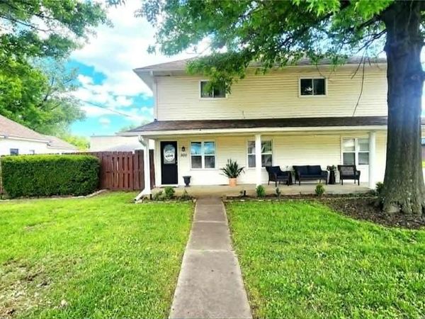 300 E McKay Street, Frontenac, KS 66763