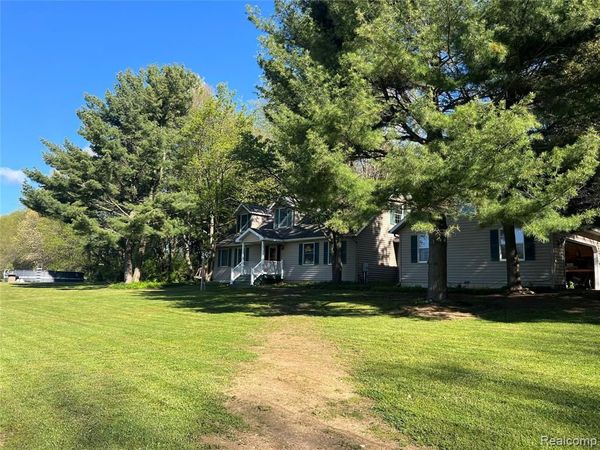 11475 Gorsline Road, Pennfield Twp, MI 49014