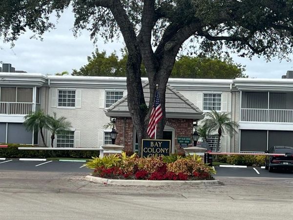 6447 Bay Club Drive, Unit 2, Fort Lauderdale, FL 33308