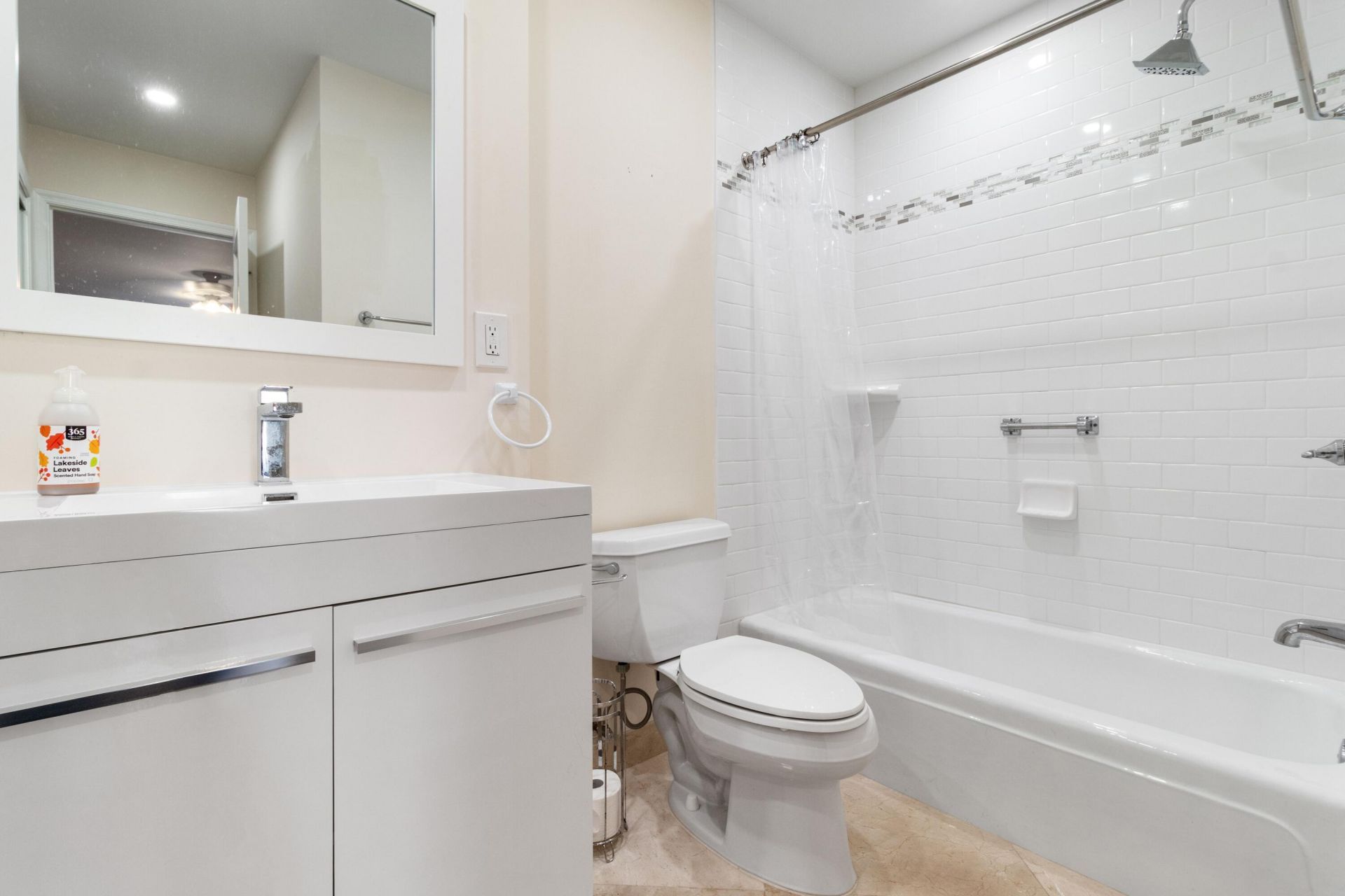 6447 Bay Club Drive, Unit 2, Fort Lauderdale, FL 33308 Photo