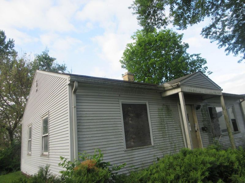 745 Cherokee Drive , Lancaster, OH 43130 Photo 6