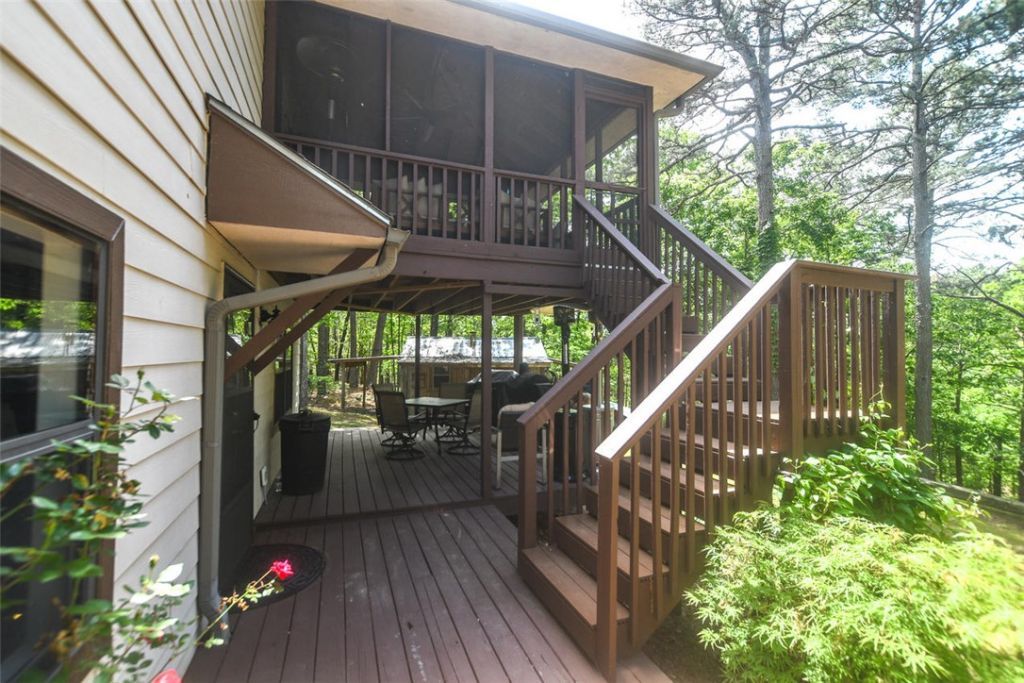 2548 Pine Tree Drive Kansas, OK 74347