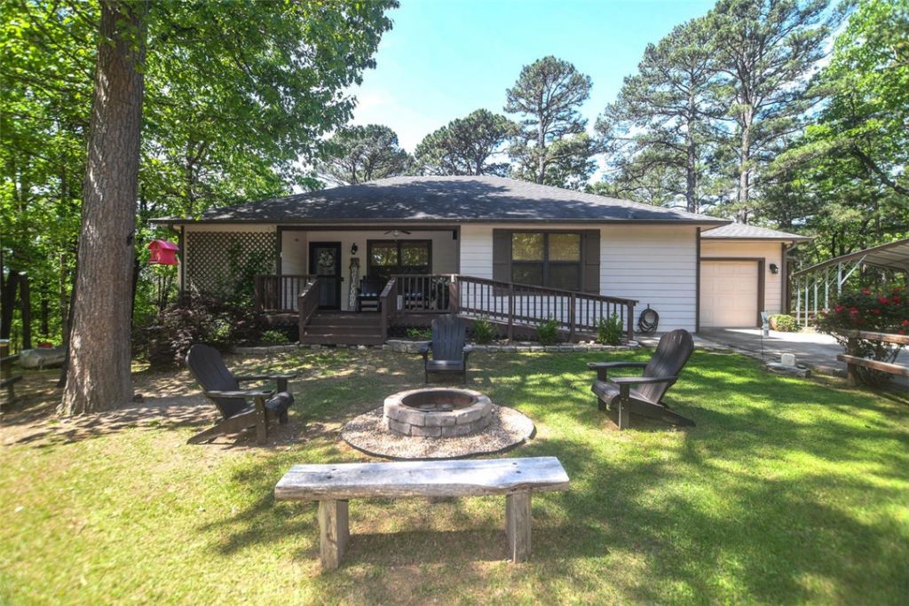 2548 Pine Tree Drive  Kansas, OK 74347
