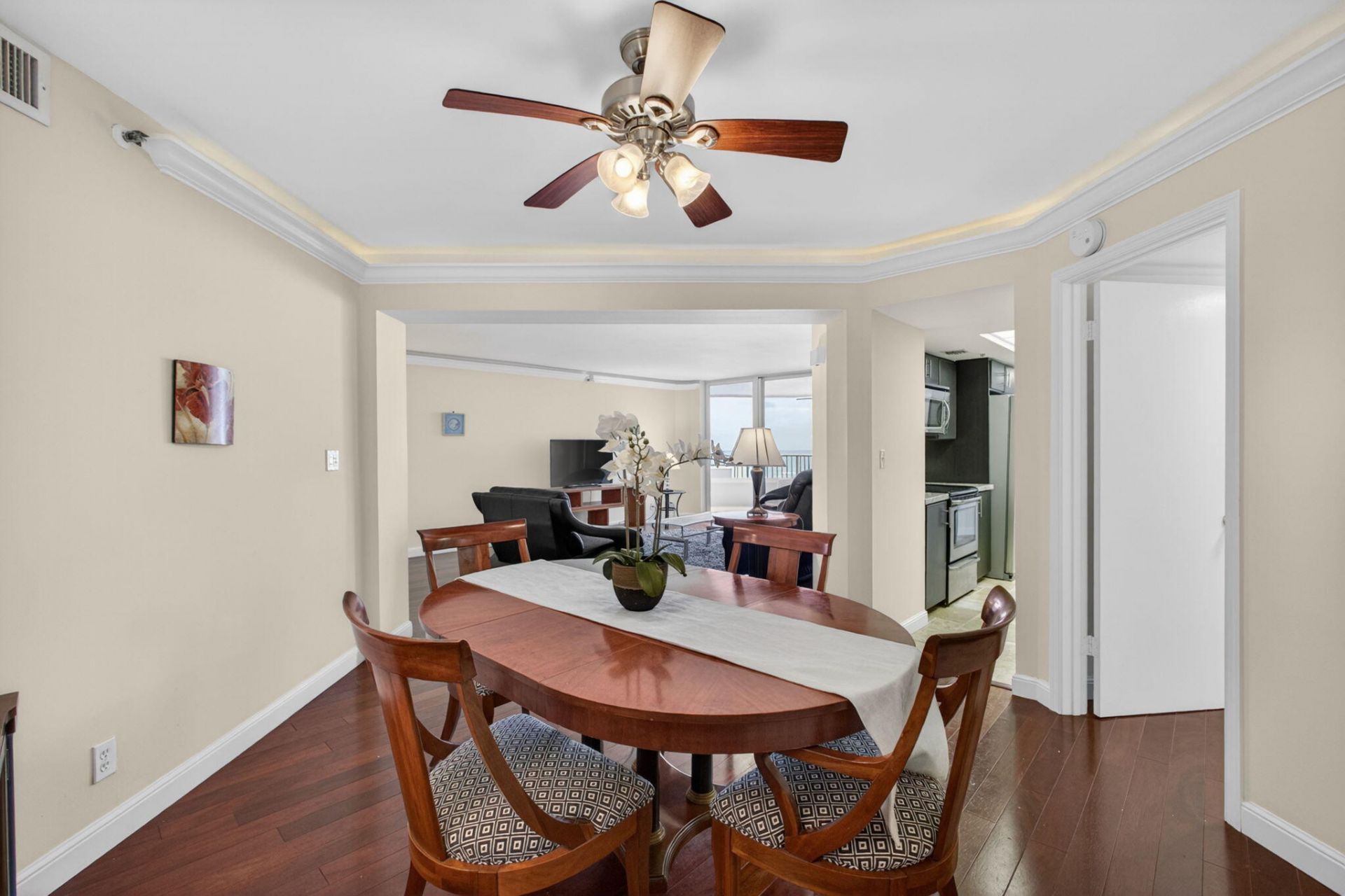 5200 N Ocean Drive, Unit 1004, Singer Island, FL 33404 Photo