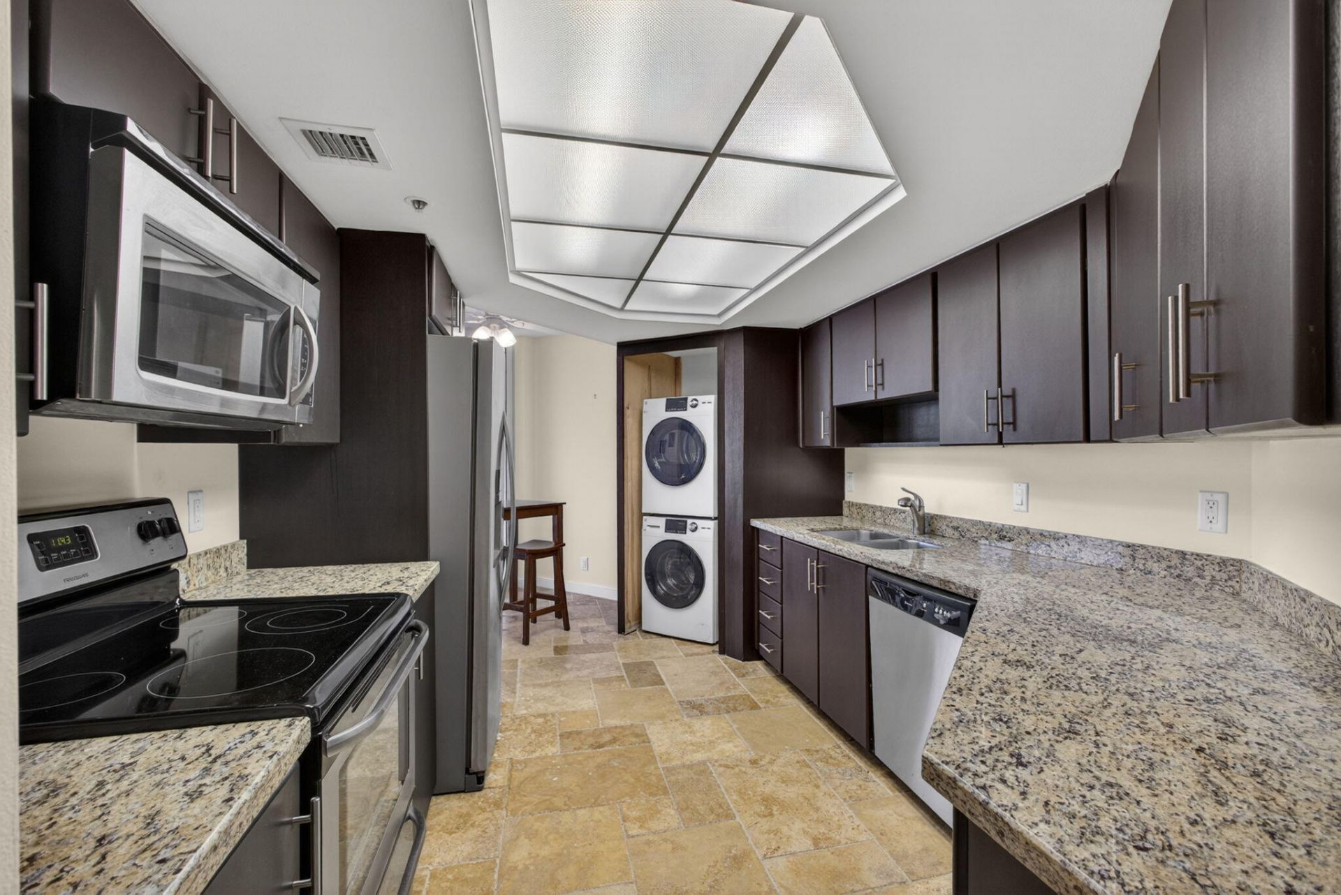 5200 N Ocean Drive, Unit 1004, Singer Island, FL 33404 Photo