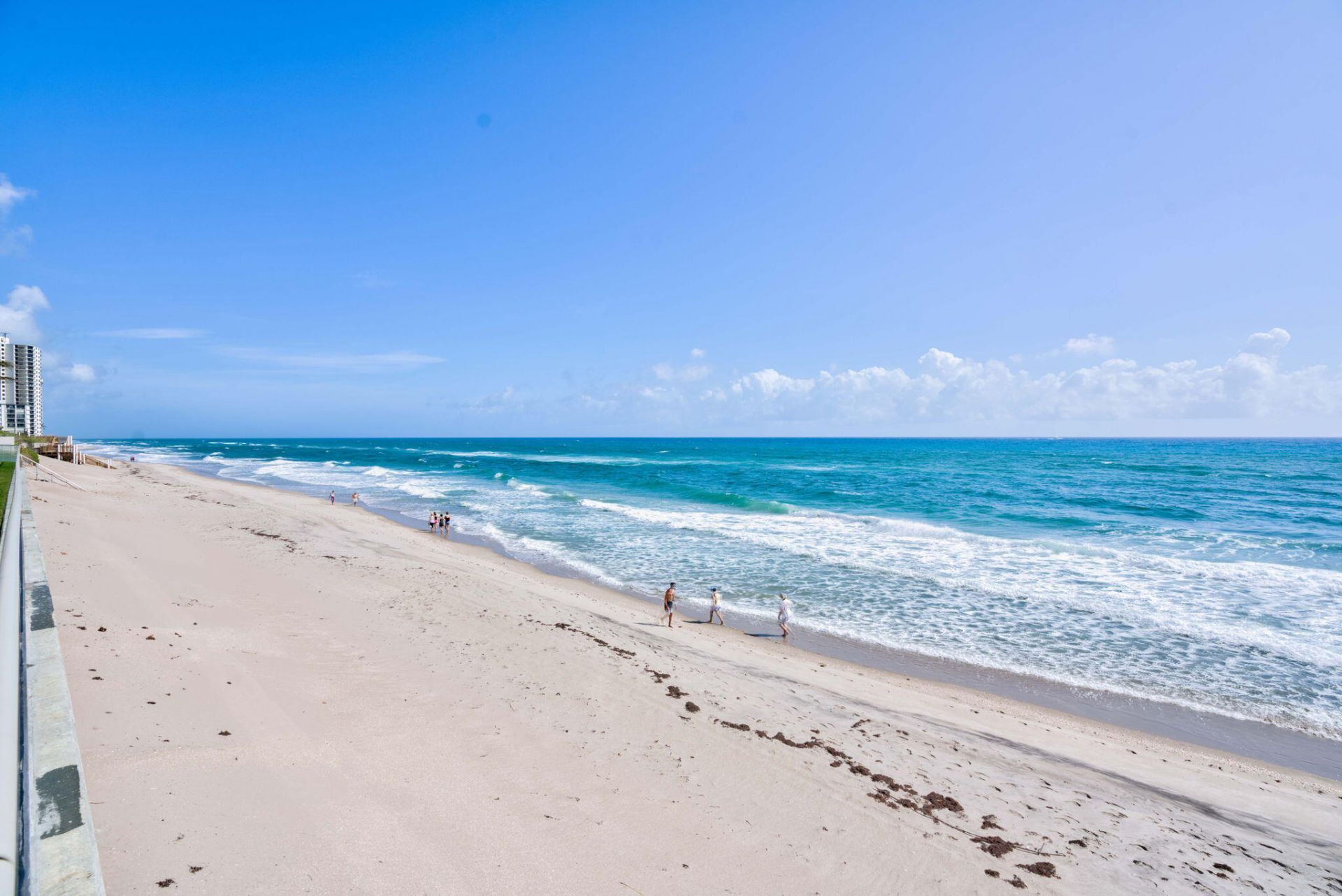 5200 N Ocean Drive, Unit 1004, Singer Island, FL 33404 Photo