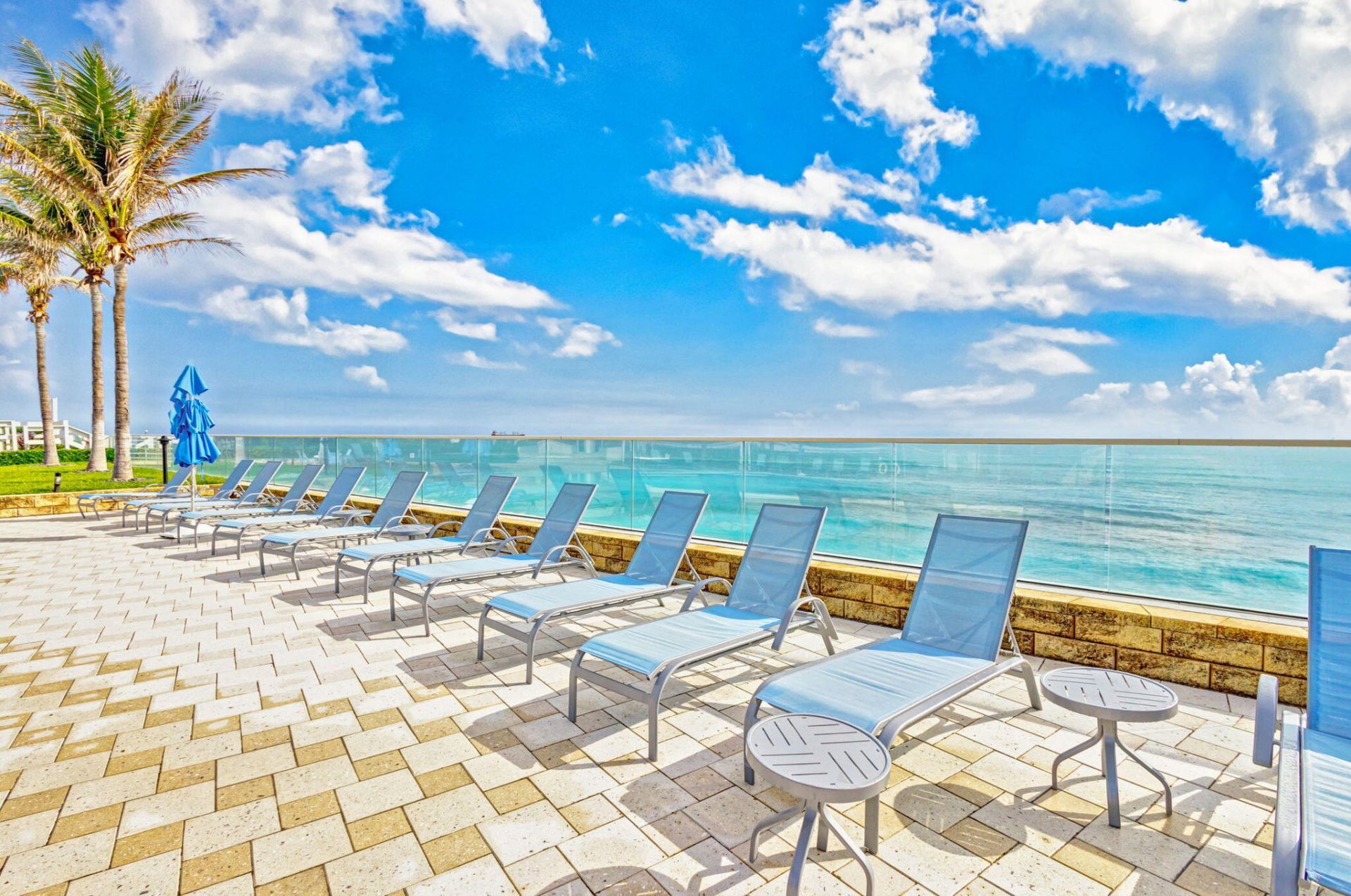 5200 N Ocean Drive, Unit 1004, Singer Island, FL 33404 Photo