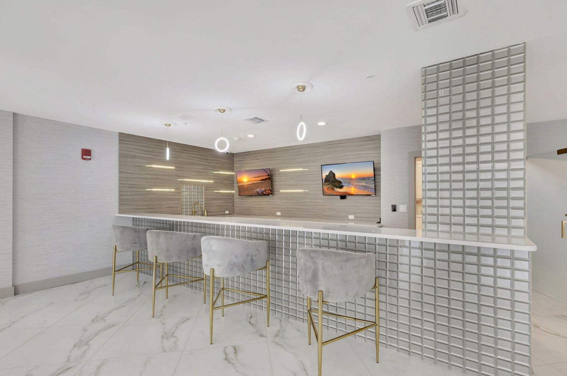 5200 N Ocean Drive, Unit 1004, Singer Island, FL 33404 Photo