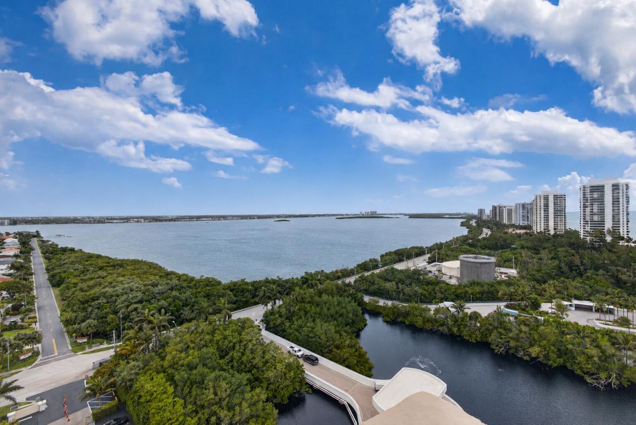 4200 N Ocean, Unit 2-1706, Singer Island, FL 33404 Photo