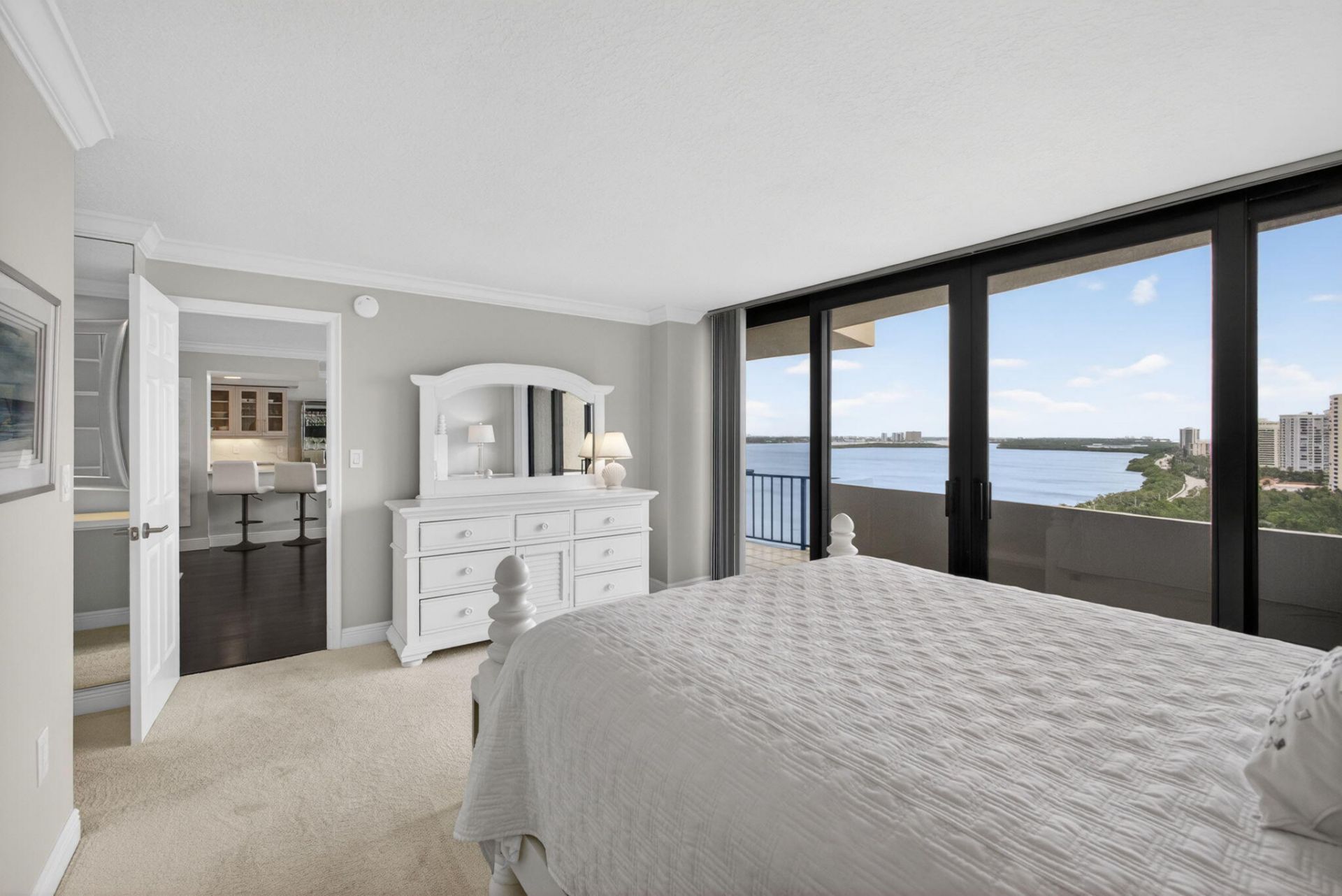 4200 N Ocean, Unit 2-1706, Singer Island, FL 33404 Photo