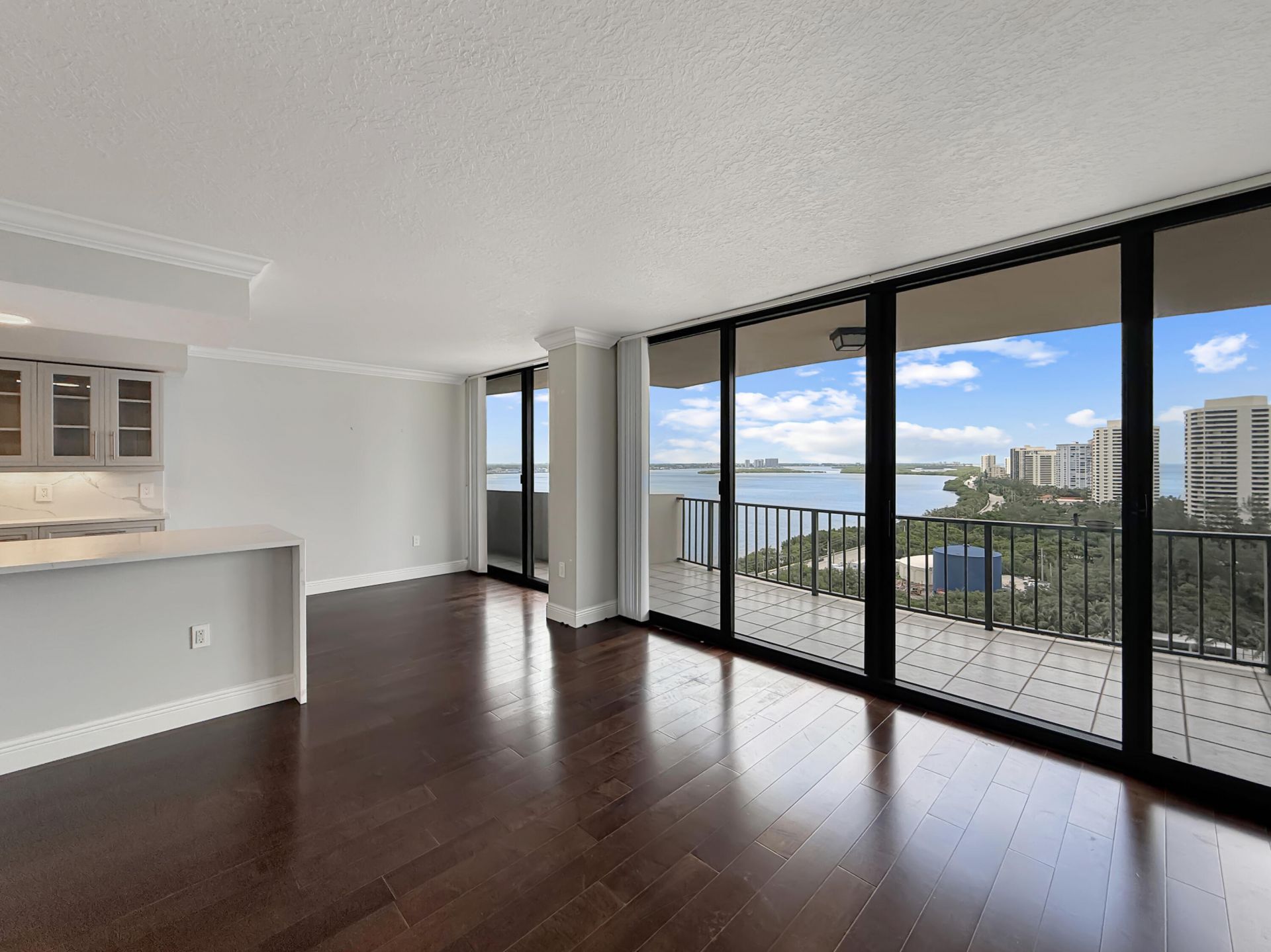 4200 N Ocean, Unit 2-1706, Singer Island, FL 33404 Photo