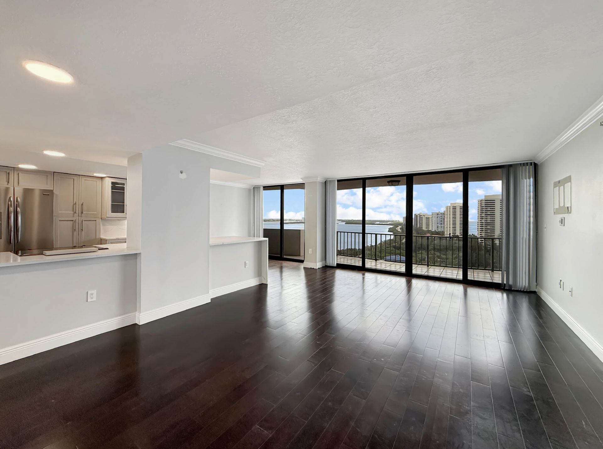 4200 N Ocean, Unit 2-1706, Singer Island, FL 33404 Photo