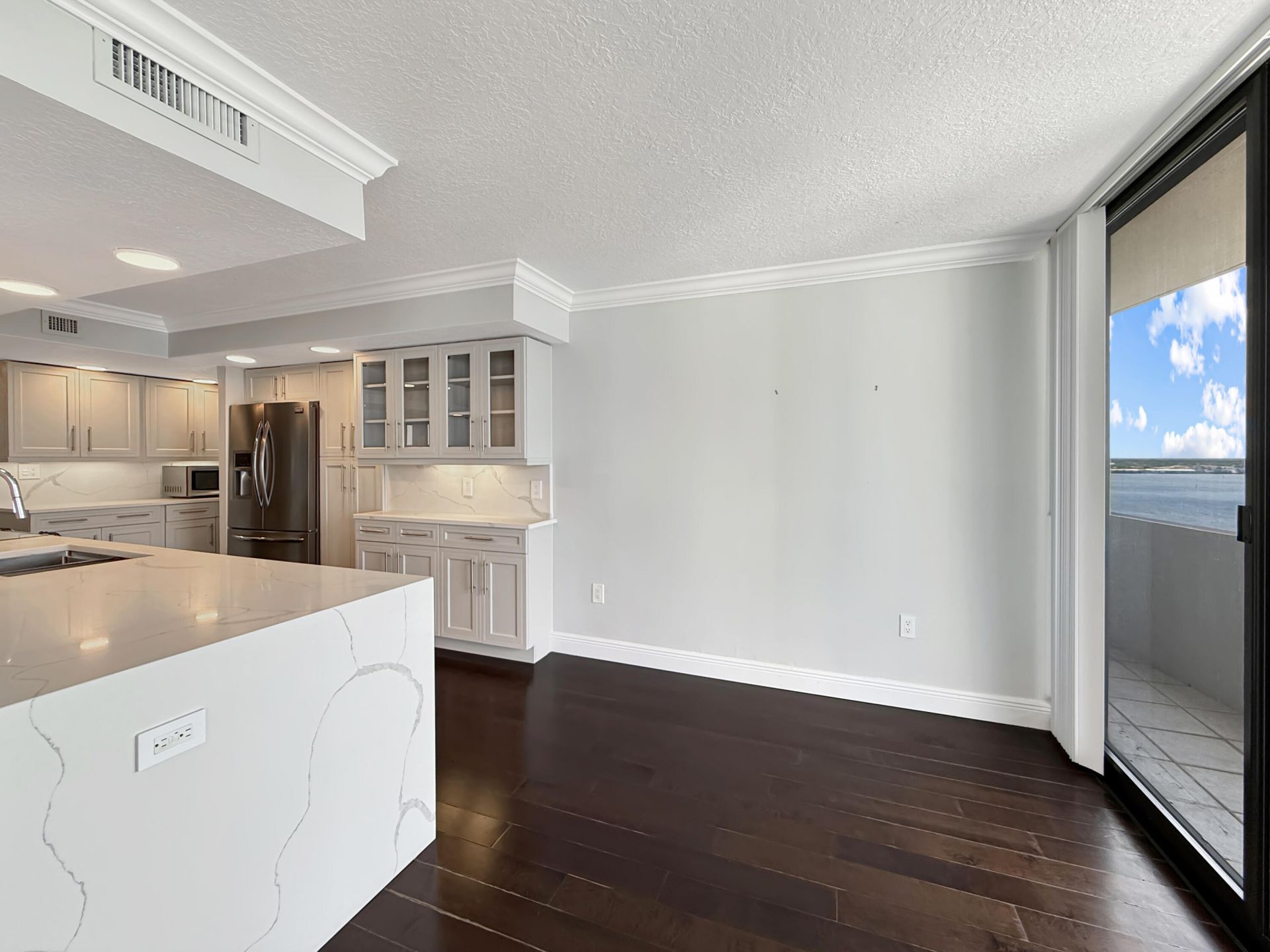 4200 N Ocean, Unit 2-1706, Singer Island, FL 33404 Photo