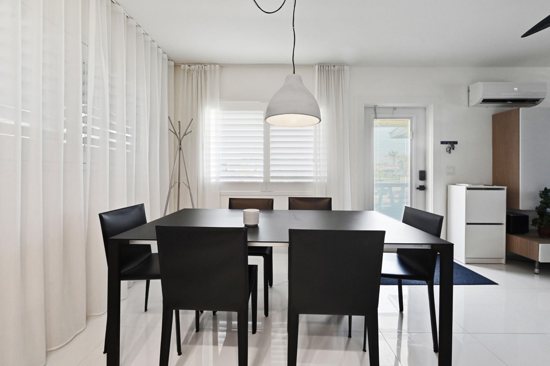 900 Atlantic Shores Boulevard, Unit 202, Hallandale Beach, FL 33009 Photo