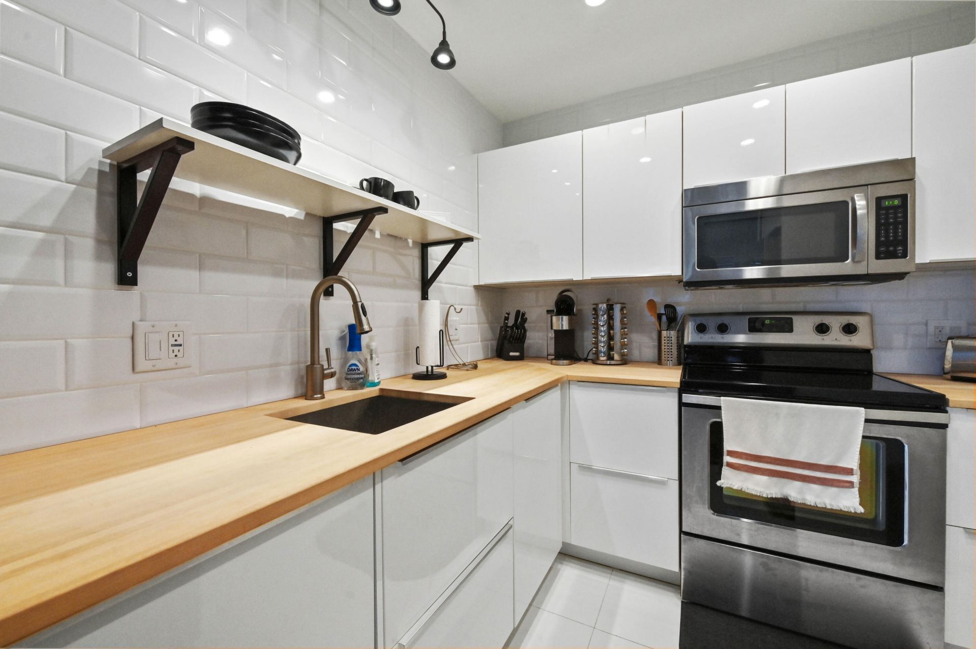 900 Atlantic Shores Boulevard, Unit 202, Hallandale Beach, FL 33009 Photo