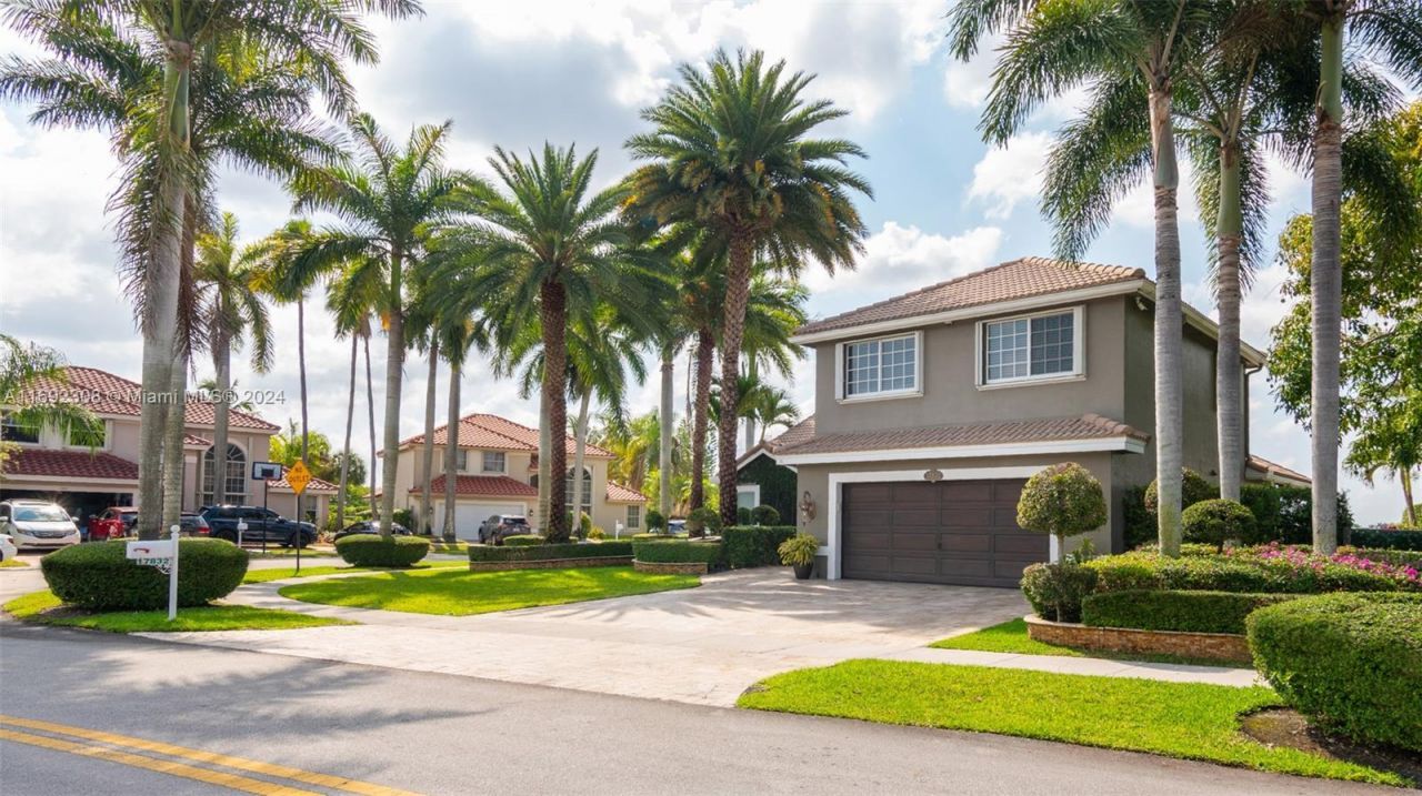 17832 NW 15th Ct, Pembroke Pines, FL 33029 Photo