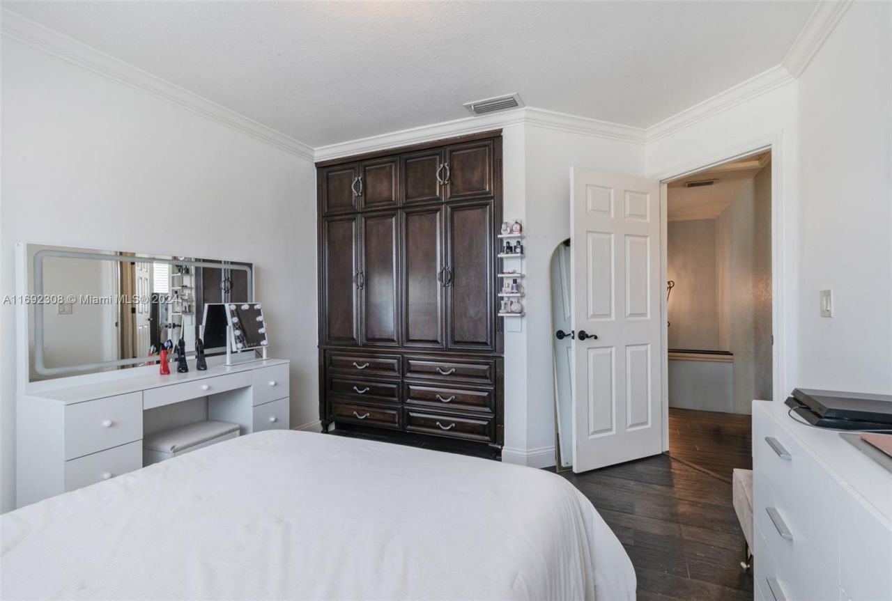 17832 NW 15th Ct, Pembroke Pines, FL 33029 Photo